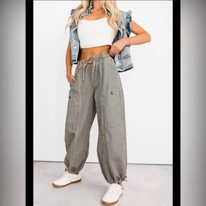 Boutique NoaBoa Restless Heart Striped Wide Leg Drawstring Boho Pants Size M